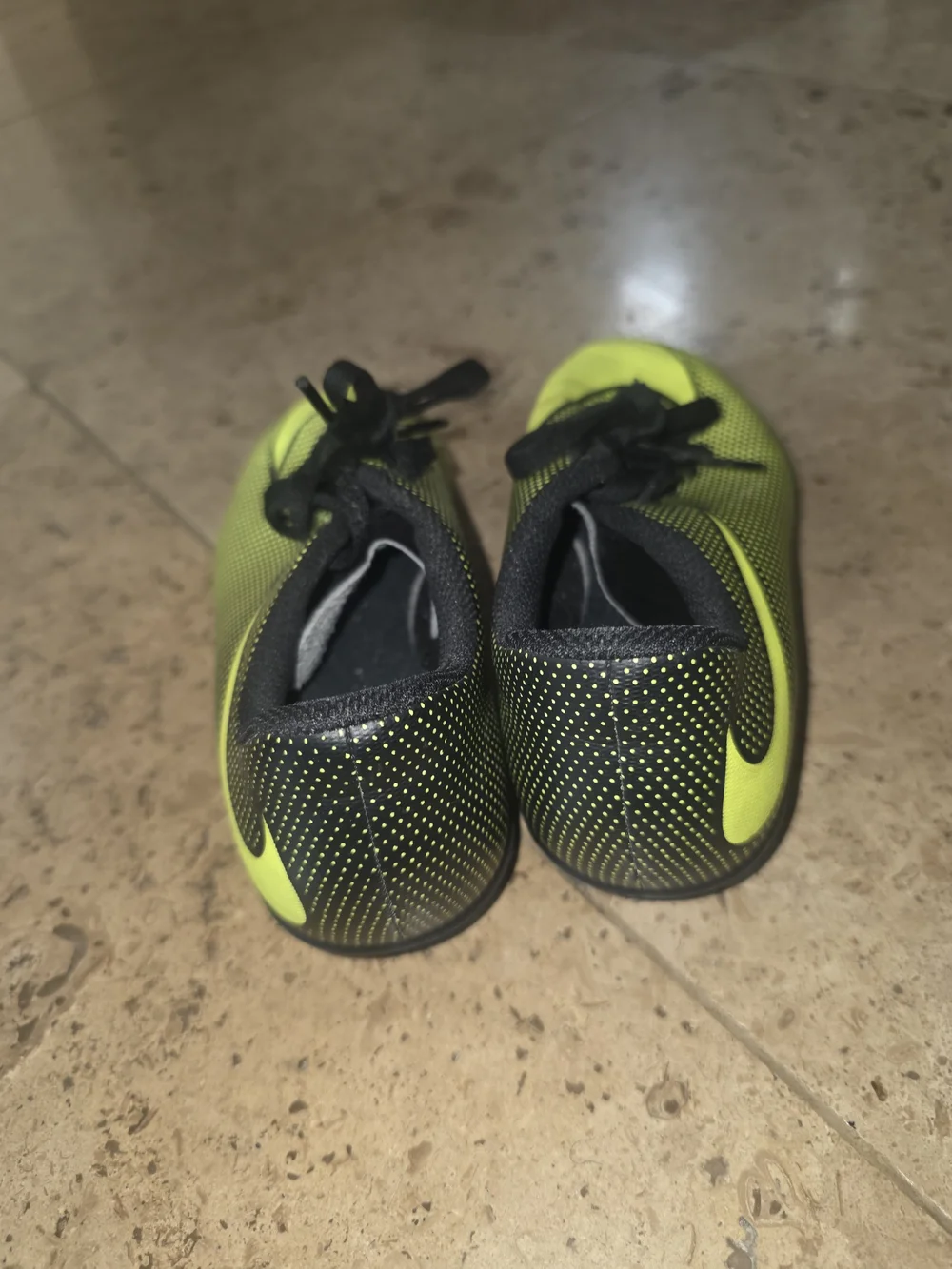 Nike Neon Yellow and Black Soccer Shin Guards with Straps | Size 12C